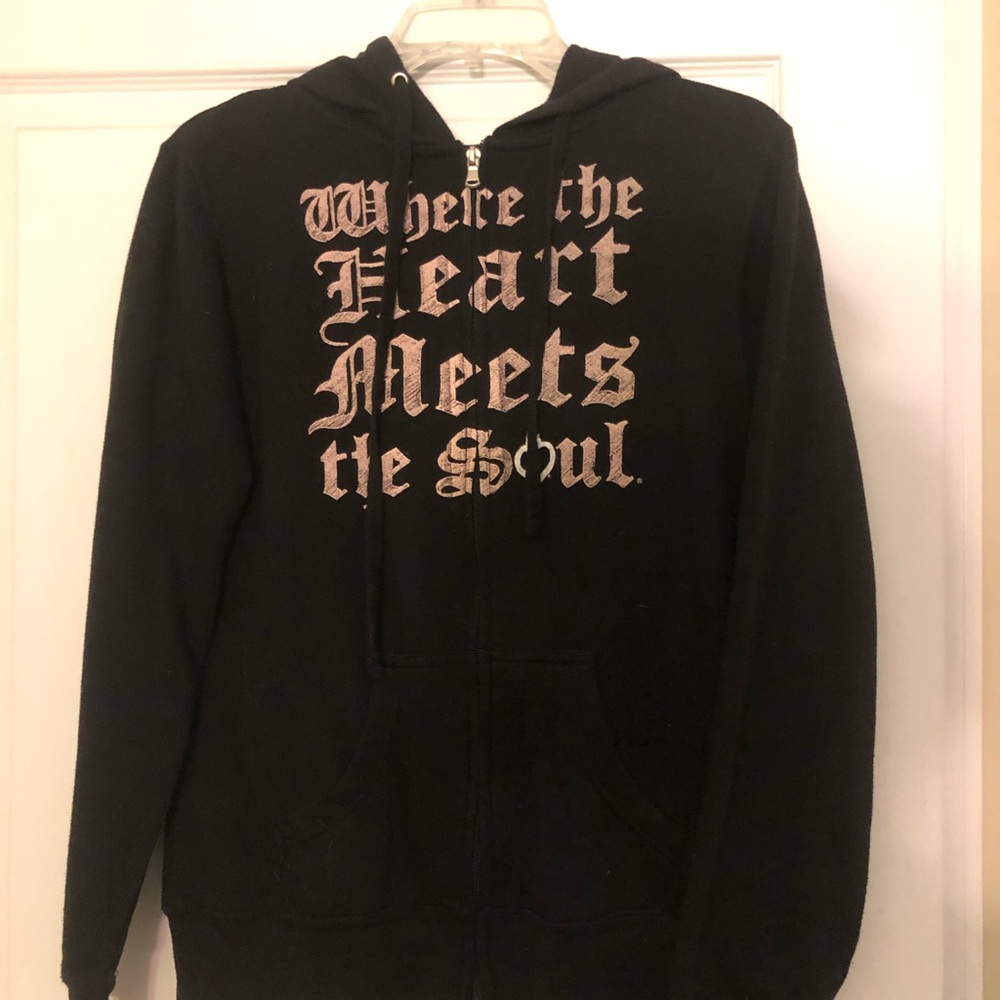 Like brand new House Of Blues Zip up jacket